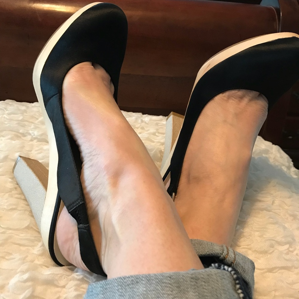 Nine West Black platform sling back heels 8.5